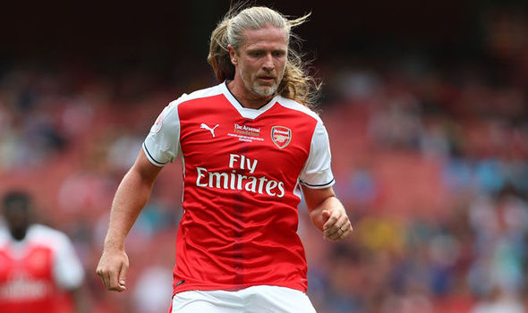 包含风云突变费耶诺德清晨篮板制胜；社区盾版图或变；管理层满意；阵容厚度经受考验的词条